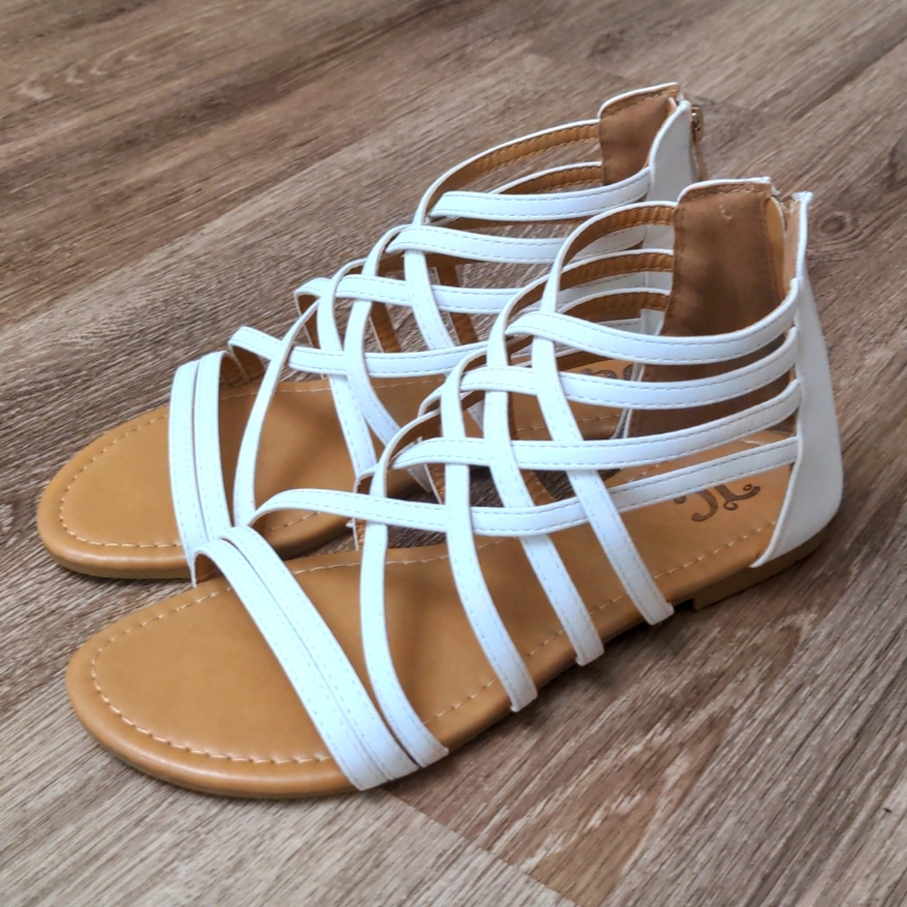 Journee Collection White Gladiator Loki Dress Sandals Women's Size 10